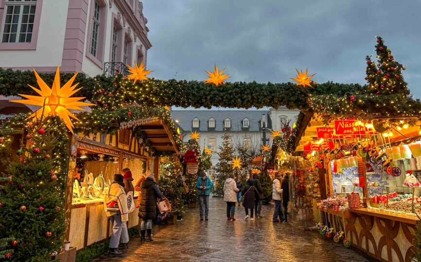 15 Things to Know Before Going to Christmas Markets in Europe