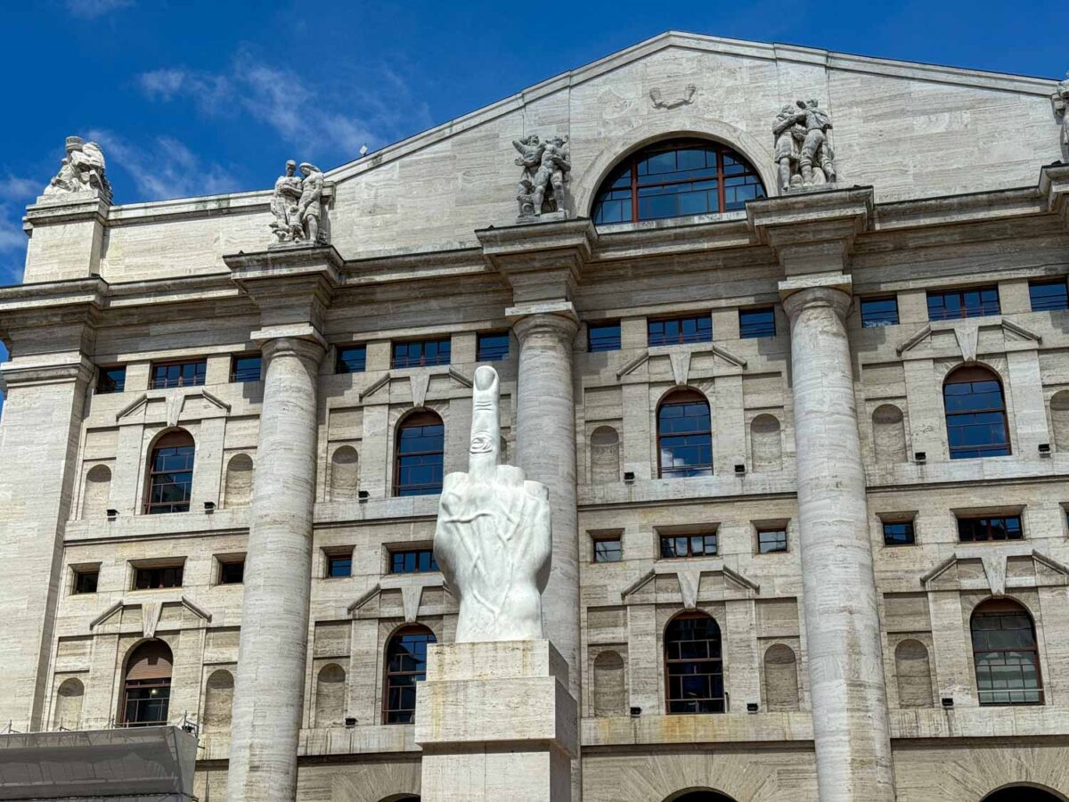 LOVE or Il Dito middle finger statue in Milan