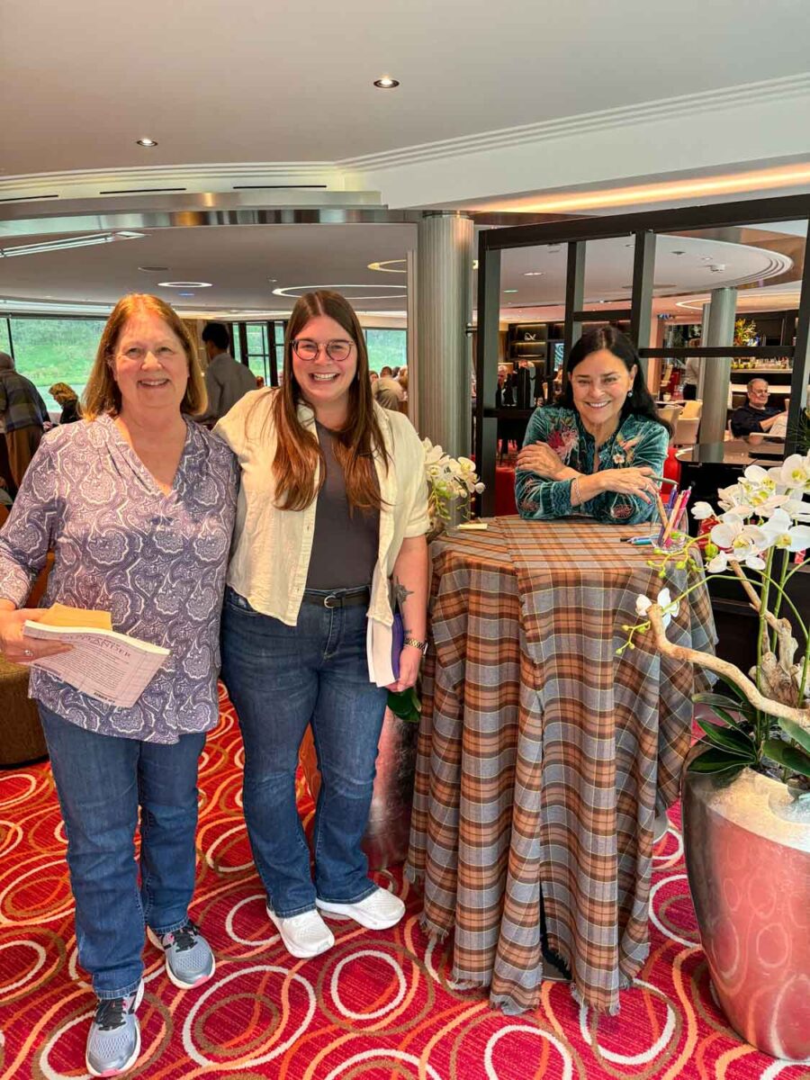 Mom and Amanda with Diana Gabaldon at a book signing